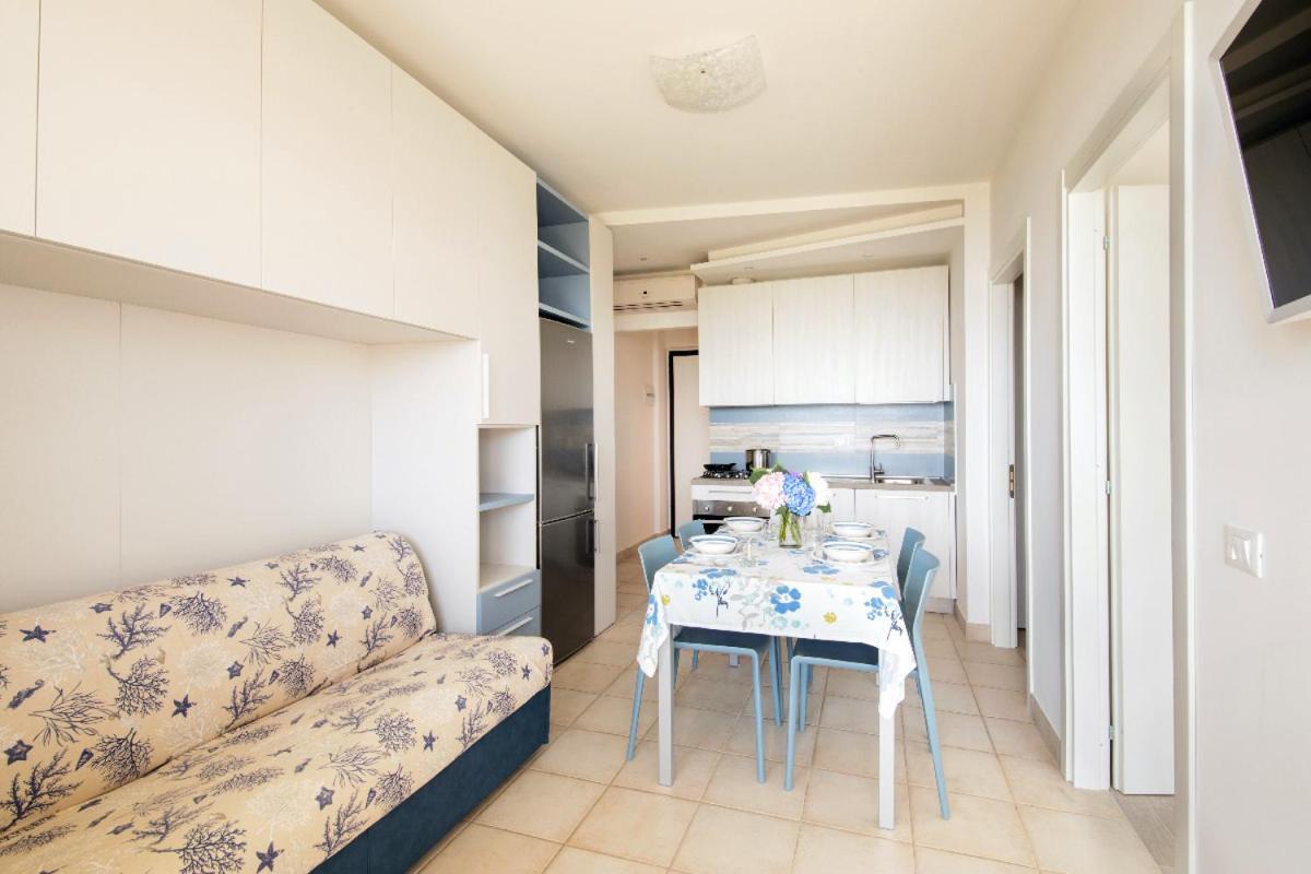 Residence Brezza Di Mare San Benedetto del Tronto Exterior photo