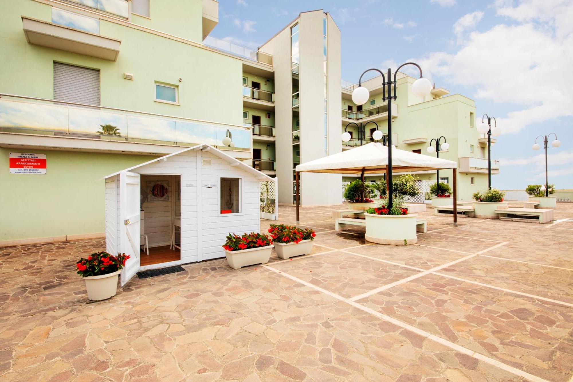 Residence Brezza Di Mare San Benedetto del Tronto Exterior photo