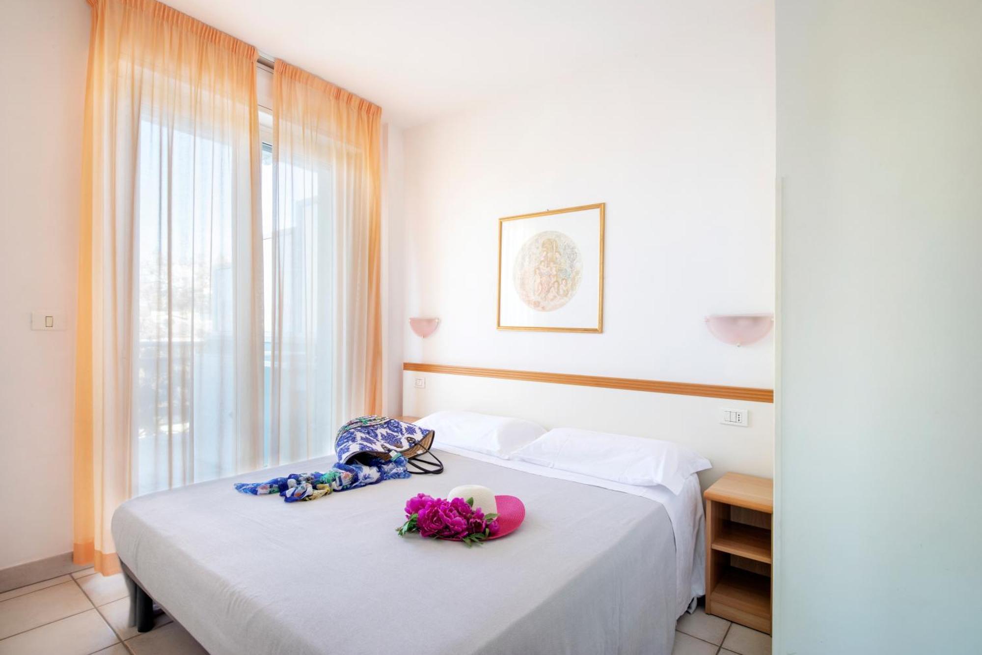 Residence Brezza Di Mare San Benedetto del Tronto Exterior photo