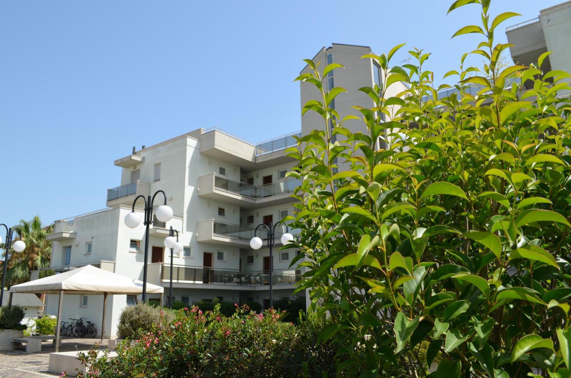 Residence Brezza Di Mare San Benedetto del Tronto Exterior photo